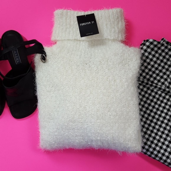 Forever 21 Sweaters - NEW F21 White Turtleneck Sweater